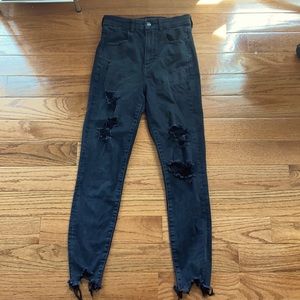 American Eagle Cropped Distressed Jeans